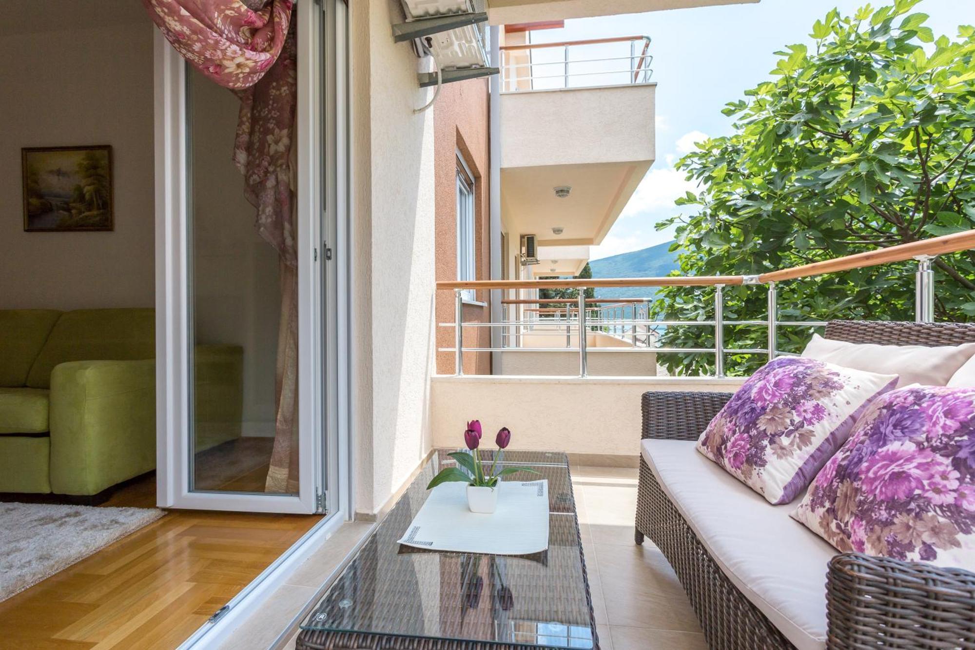 Apartments Rivijera Herceg Novi Eksteriør billede